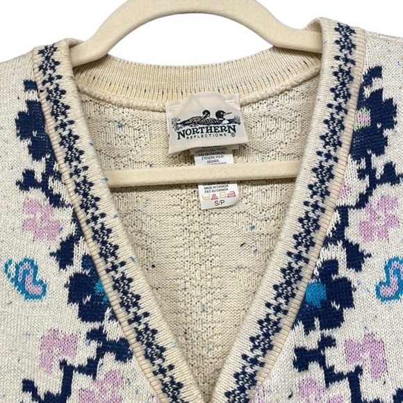 Vintage Northern Isles Embroidered Floral Sweater Vest Size Small/Petite S/P - Picture 3 of 9